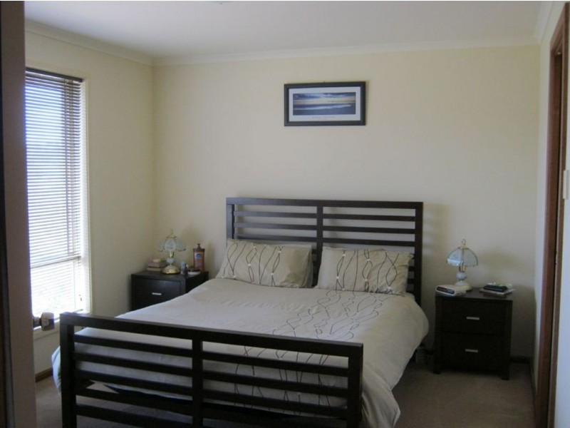 34 Cairns Crescent, Riverton SA 5412