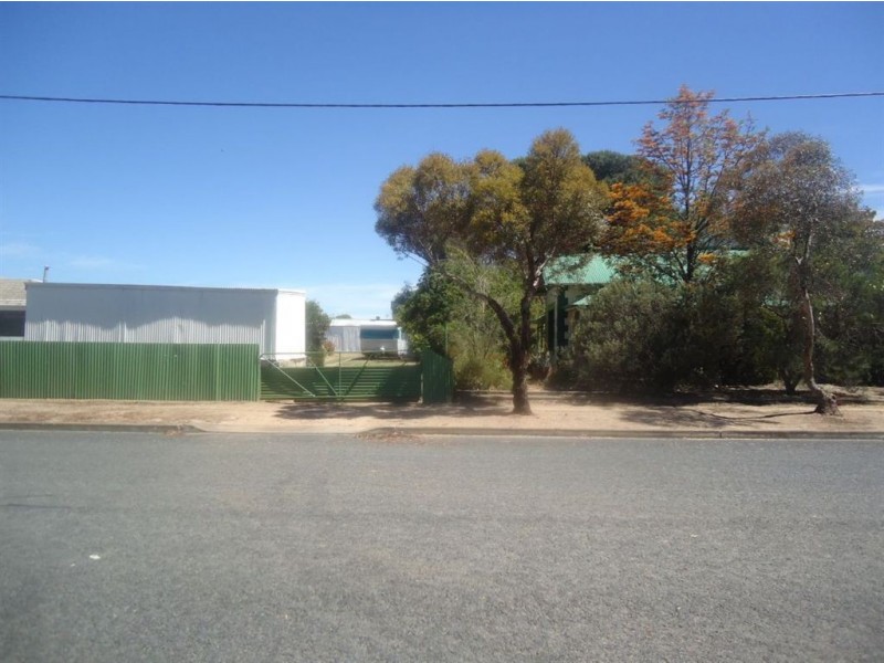 8 South East Tce, Owen SA 5460