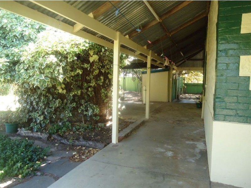 8 South East Tce, Owen SA 5460