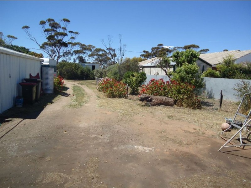 8 South East Tce, Owen SA 5460