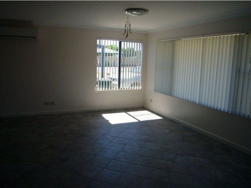 4/8 Beare St, Clare SA 5453