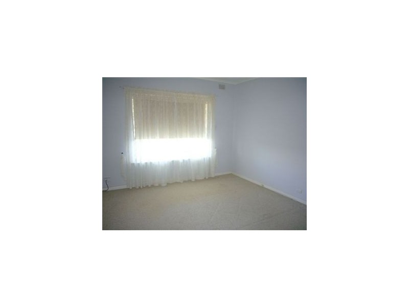 x Roach Rd, Clare SA 5453