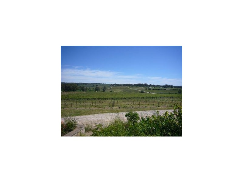 x Roach Rd, Clare SA 5453