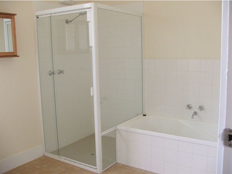 156 Main North Rd, Clare SA 5453