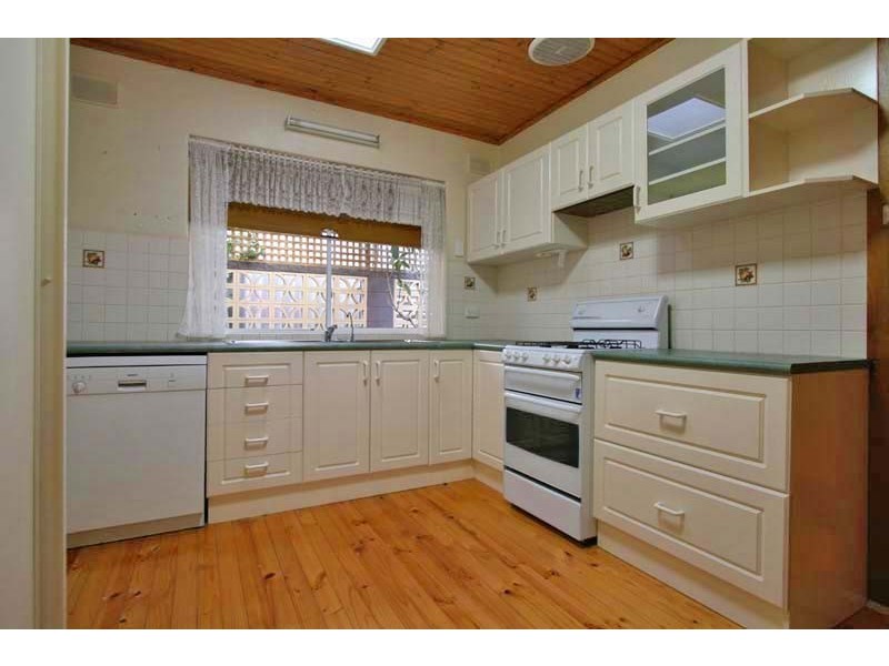 32 Billabong Road, Para Hills SA 5096