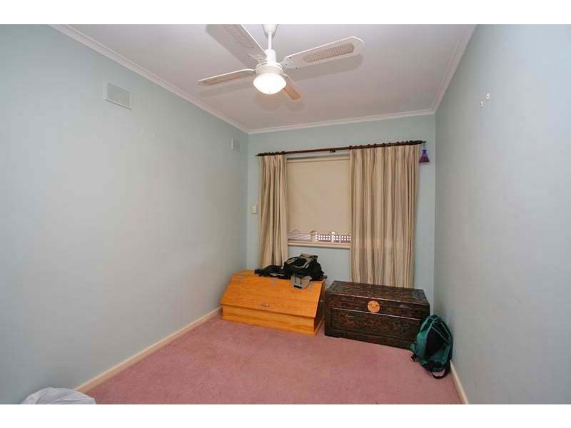 32 Billabong Road, Para Hills SA 5096