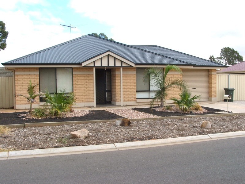 18 Charta Circuit, Smithfield SA 5114