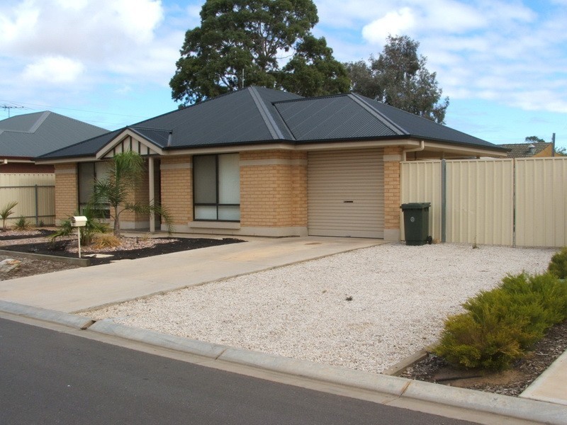 18 Charta Circuit, Smithfield SA 5114