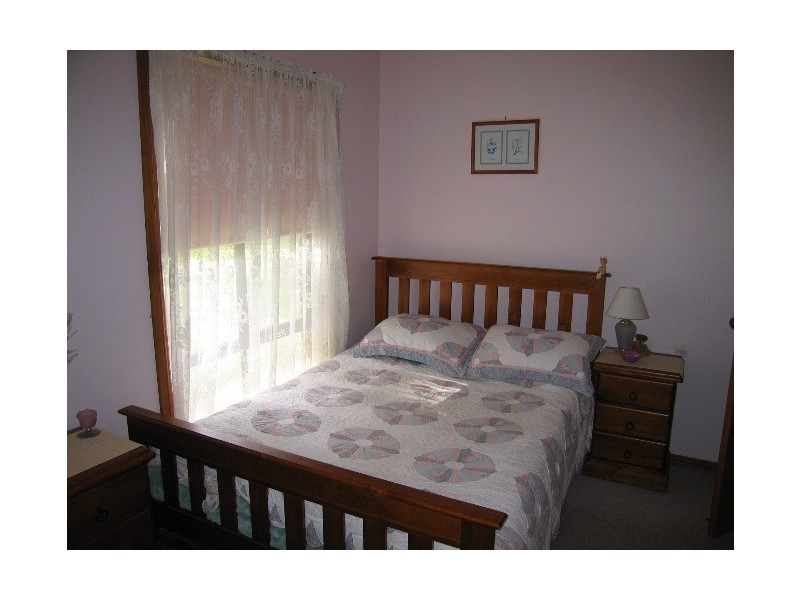 8 Lincorn Close, Bangalee NSW 2541