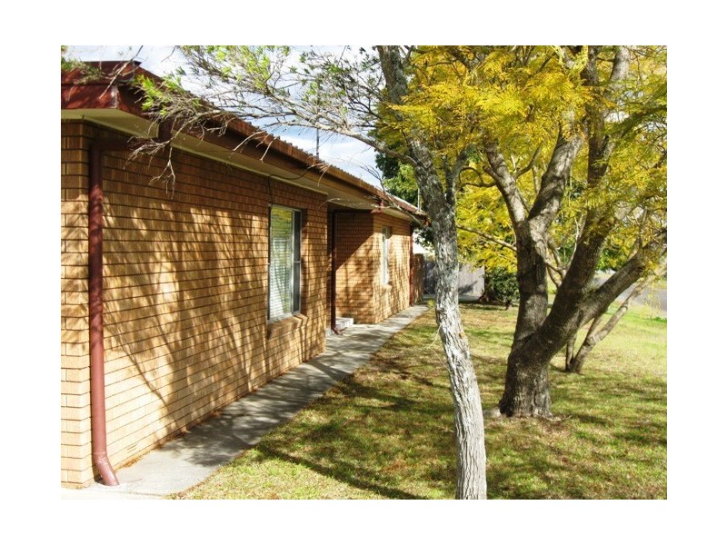 32 Birriley Street, Bomaderry NSW 2541