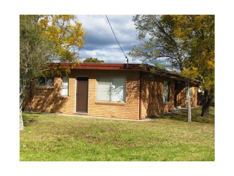 32 Birriley Street, Bomaderry NSW 2541