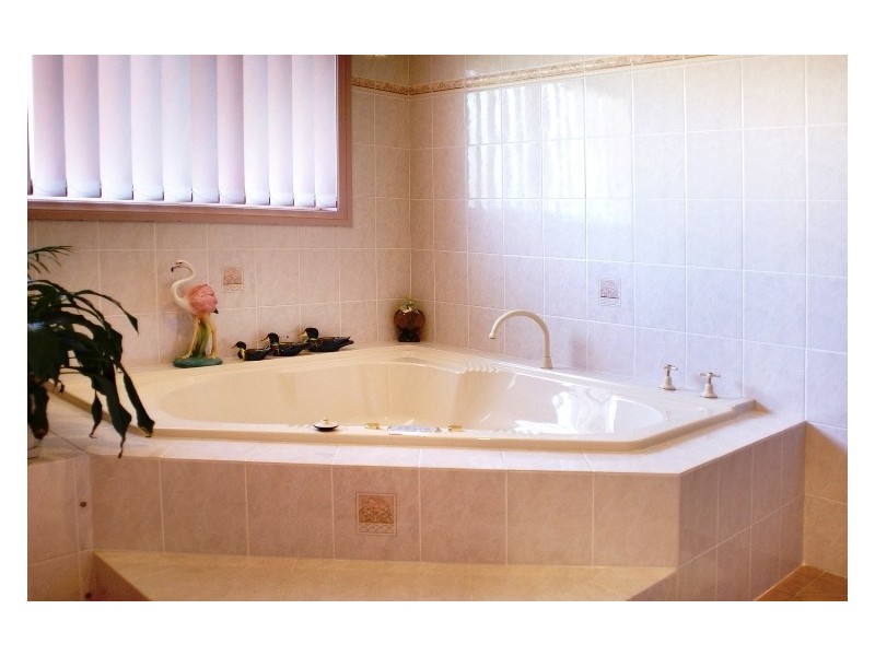 10 Rouse Ave, Cambewarra NSW 2540
