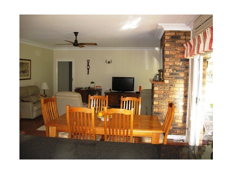 1 Kentia Cres, Berry NSW 2535