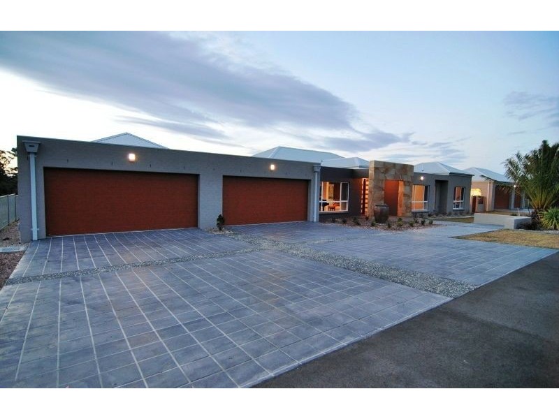 2  1413 Naval College Road, Vincentia NSW 2540