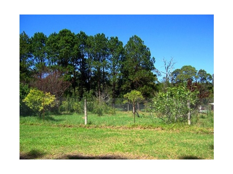 4 Knoll Parade, Woollamia NSW 2540