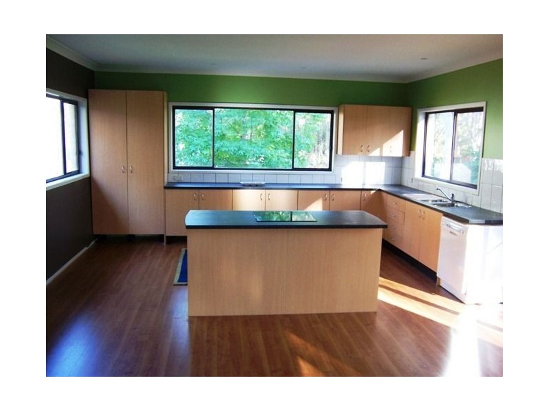 C90 Princes Highway, Bomaderry NSW 2541