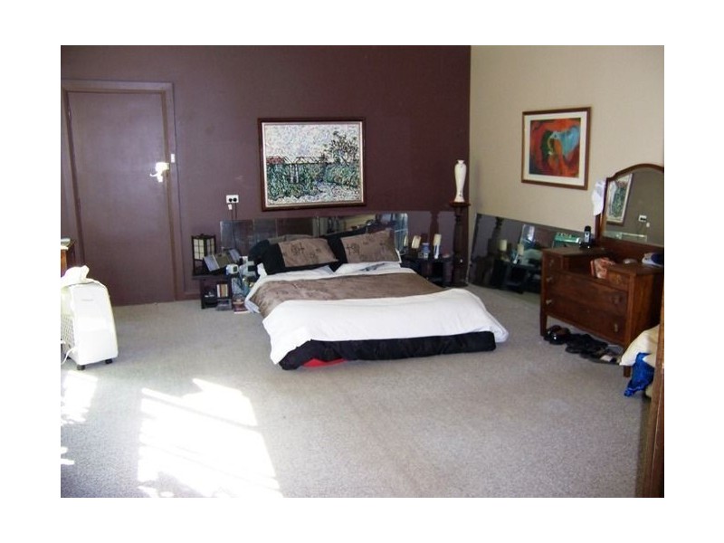 C90 Princes Highway, Bomaderry NSW 2541