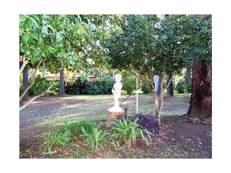 C90 Princes Highway, Bomaderry NSW 2541