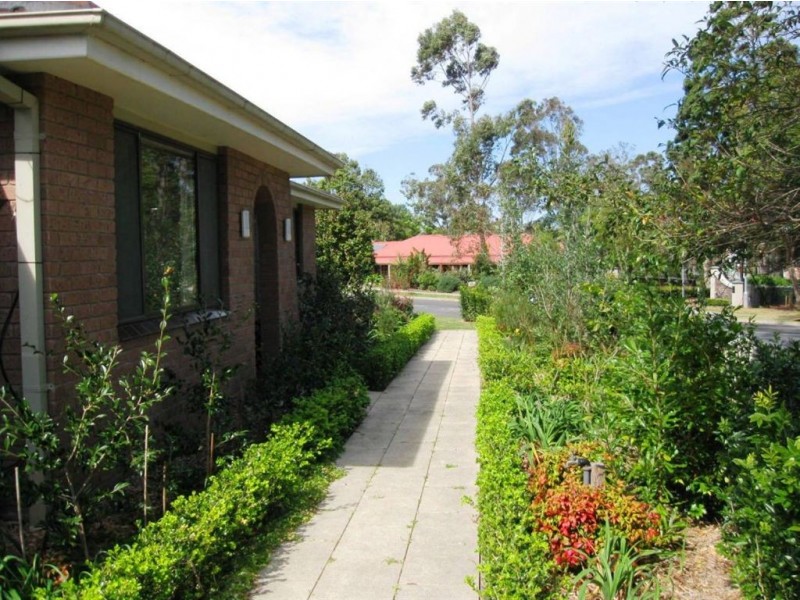 2 Windsor Drive, Berry NSW 2535