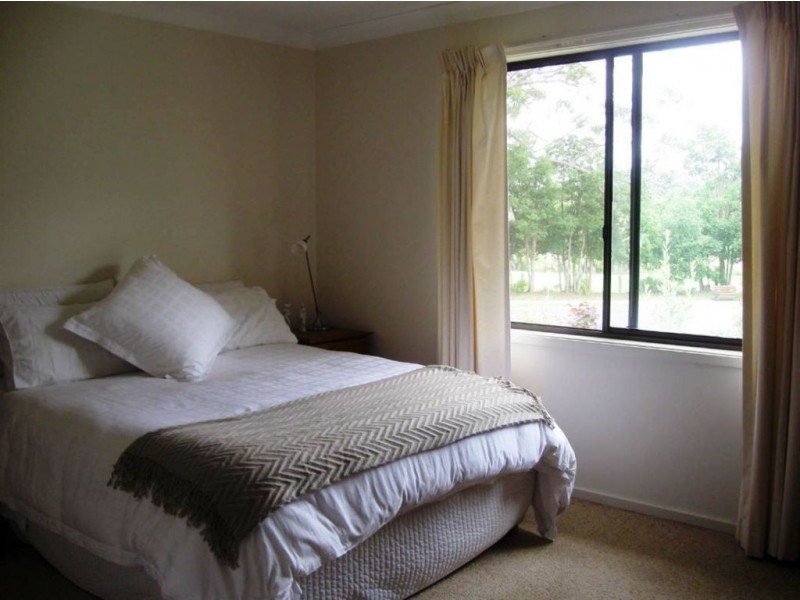 2 Windsor Drive, Berry NSW 2535