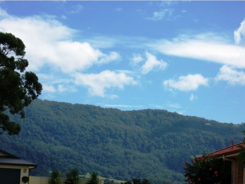 11 Jade Place, Meroo Meadow NSW 2540