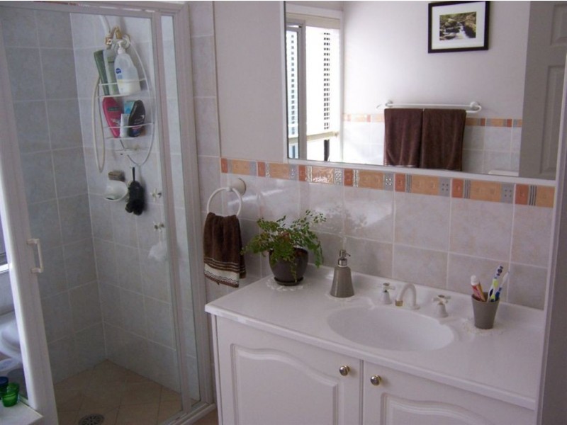 11 Jade Place, Meroo Meadow NSW 2540