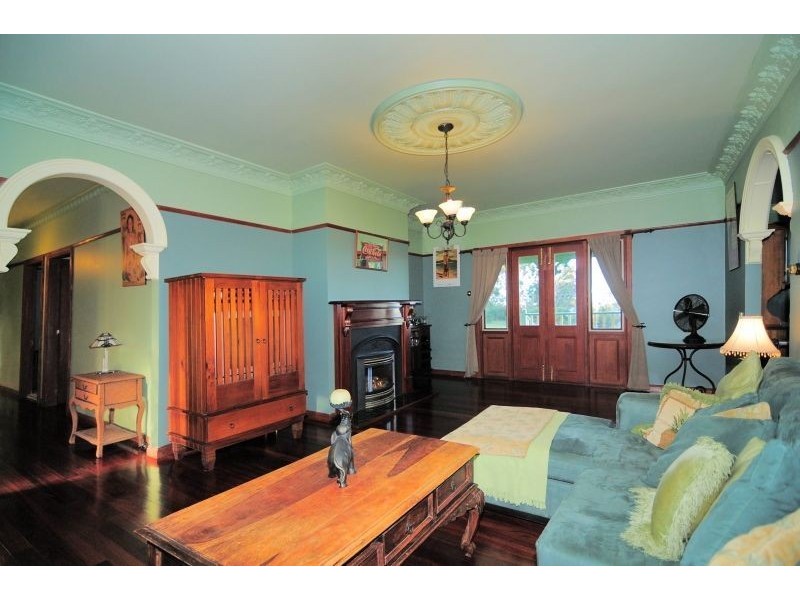 290 Hames Road, Falls Creek NSW 2540