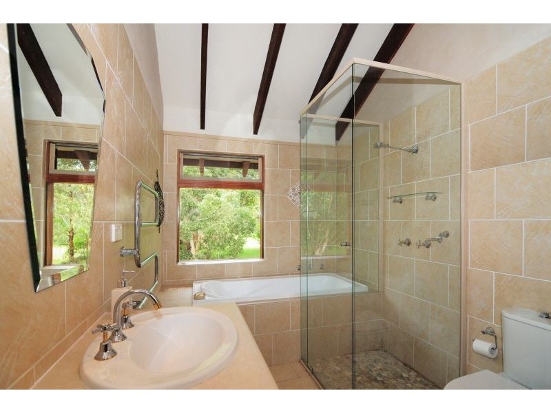 1588 Comerong Island Road, Nowra NSW 2541