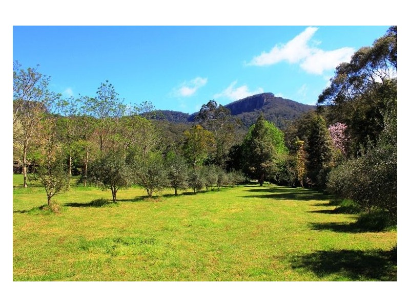 18 Bassett Road, Kangaroo Valley NSW 2577