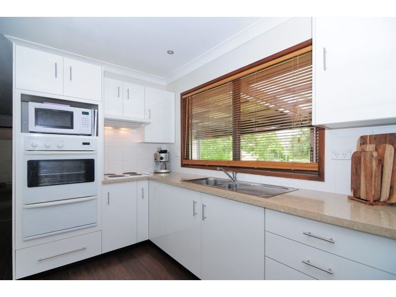 19 Windsor Drive, Berry NSW 2535