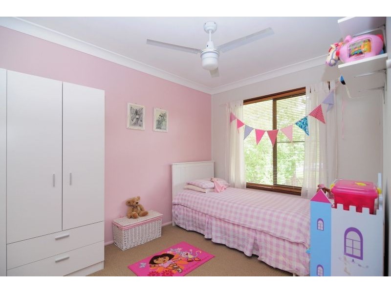 19 Windsor Drive, Berry NSW 2535