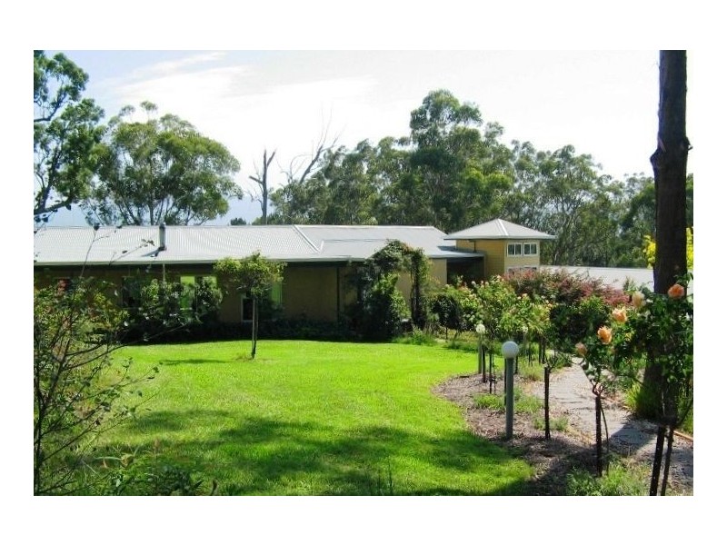 20 Housten Place, Berry NSW 2535
