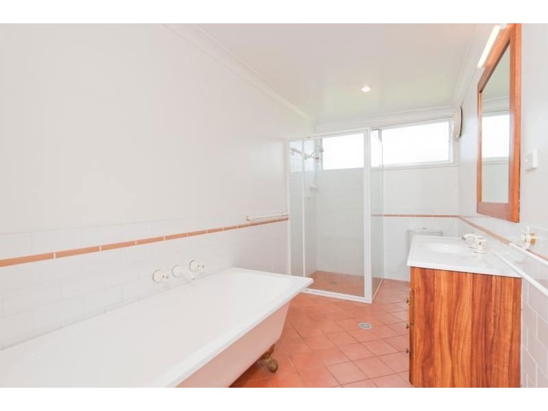 584 Greenwell Point Road, Pyree NSW 2540