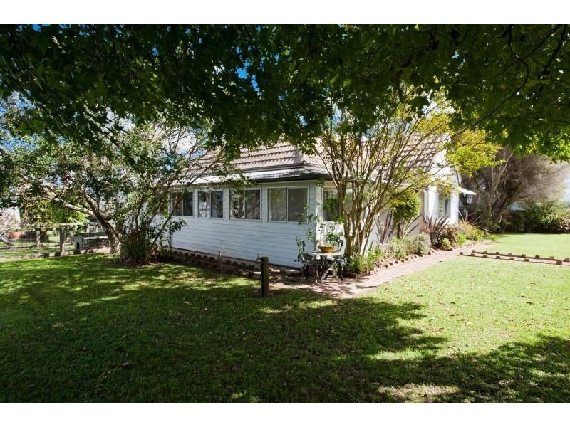 584 Greenwell Point Road, Pyree NSW 2540