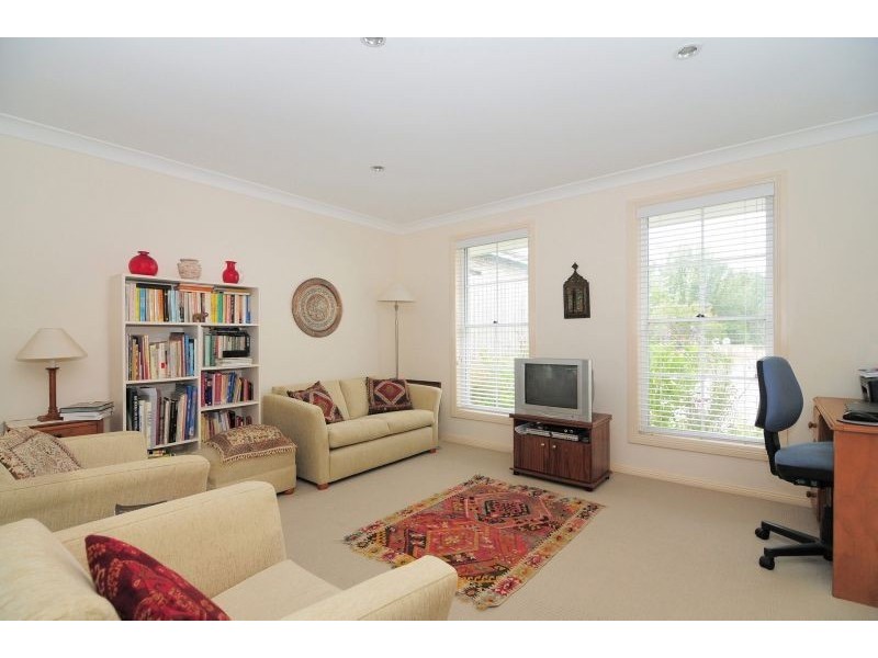 2/9 Host Place, Berry NSW 2535