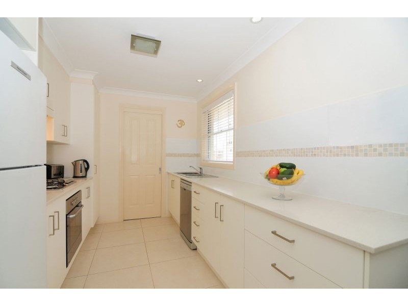 2/9 Host Place, Berry NSW 2535