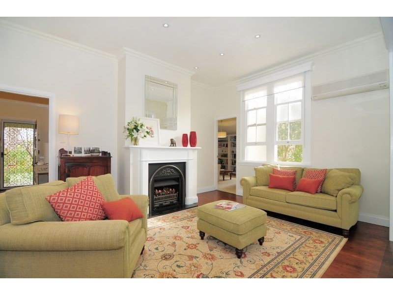 11 Kangaroo Valley Road, Berry NSW 2535