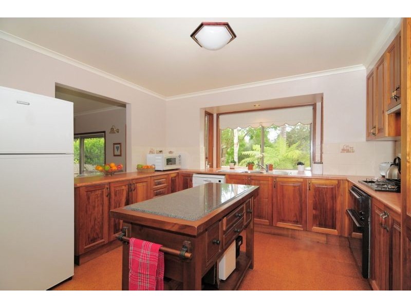 12 Gwenda Avenue, Berry NSW 2535