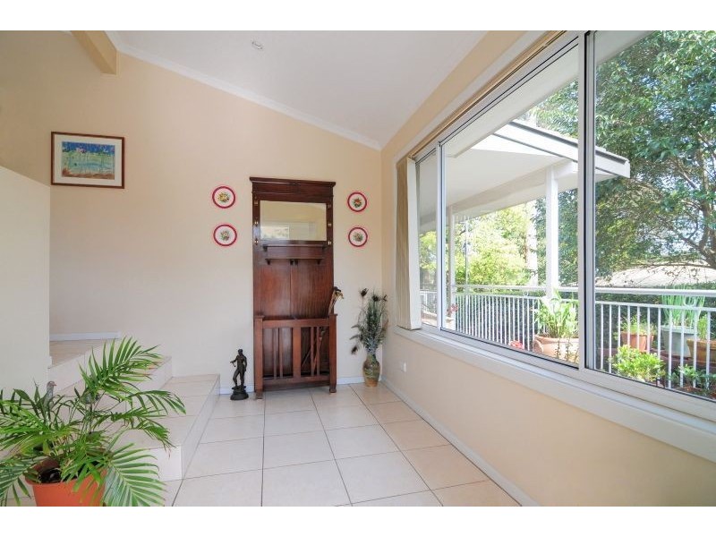 18 Windsor Drive, Berry NSW 2535