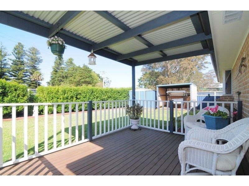 9 Jade Place, Meroo Meadow NSW 2540