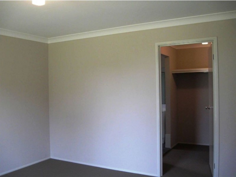 16 Huntingdale Park Road, Berry NSW 2535