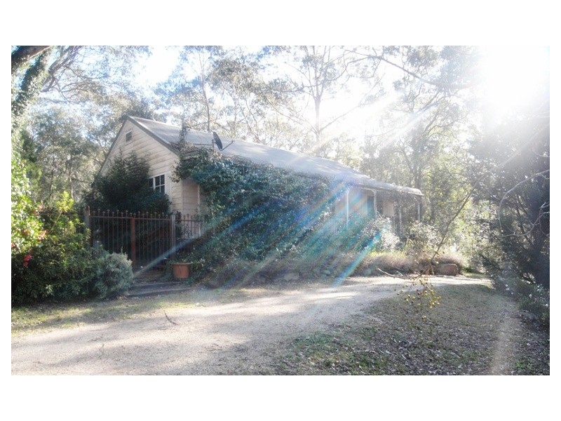 18 Moss Vale Rd, Kangaroo Valley NSW 2577