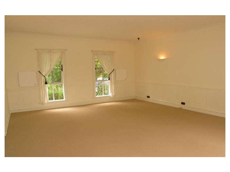 54 Albert St, Berry NSW 2535