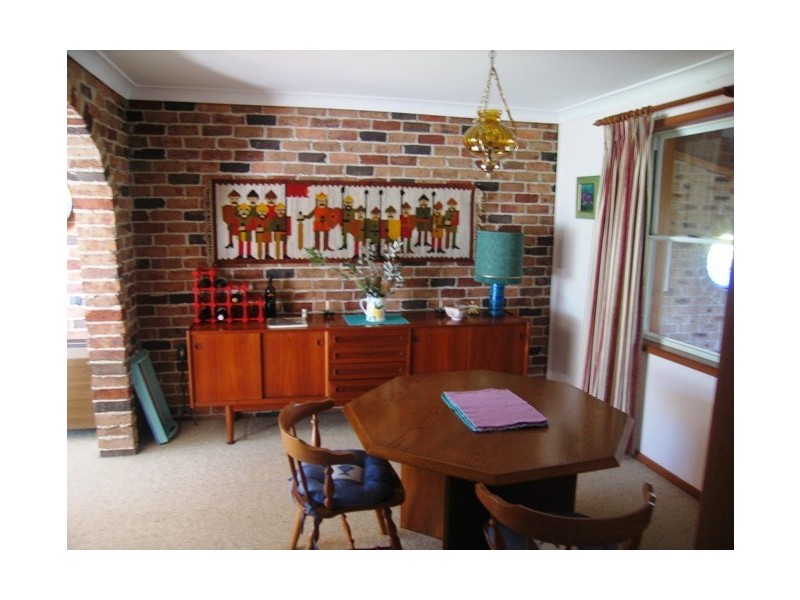 14 Windsor Dr, Berry NSW 2535