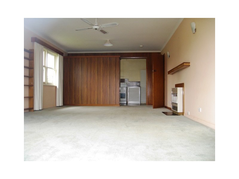 166 Main street, Sheffield TAS 7306