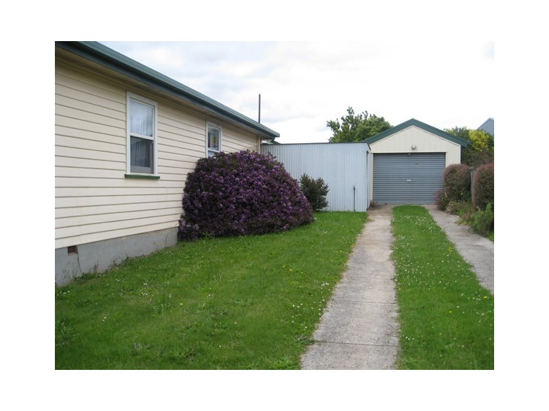 166 Main street, Sheffield TAS 7306