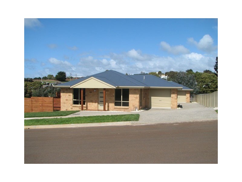 1/10 Dana Drive, Devonport TAS 7310