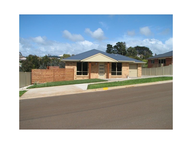 1/10 Dana Drive, Devonport TAS 7310
