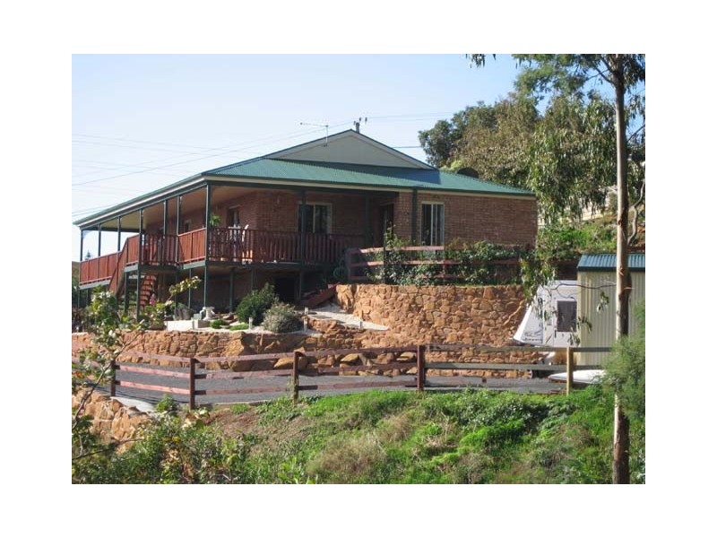 16 Highfield Road, Ambleside TAS 7310