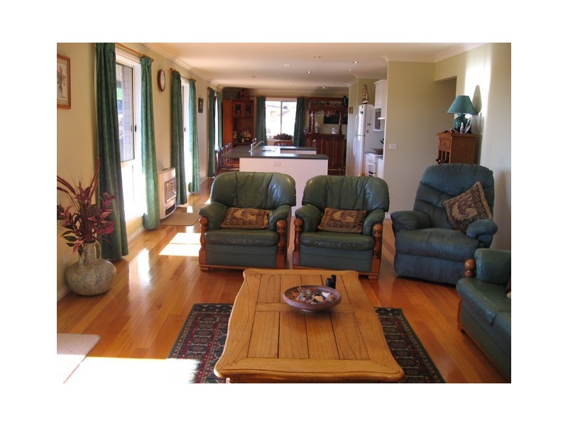 16 Highfield Road, Ambleside TAS 7310